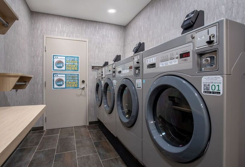 בית מלון כפרי Home2 Suites By Hilton Calhoun