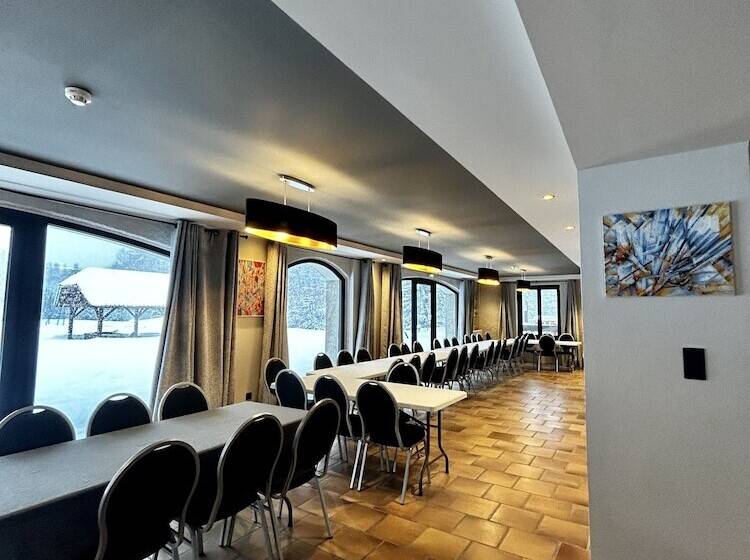 בית מלון כפרי Hôtel Restaurant Le Madame