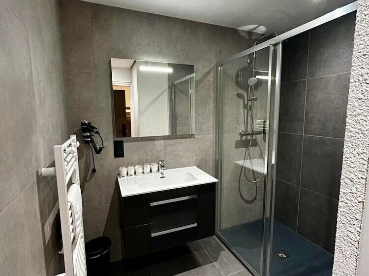 בית מלון כפרי Hôtel Restaurant Le Madame