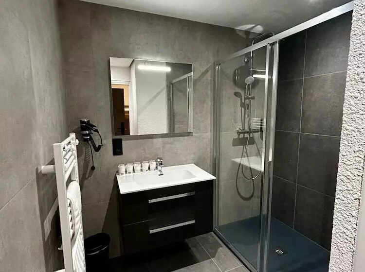 Hotelli Hôtel Restaurant Le Madame