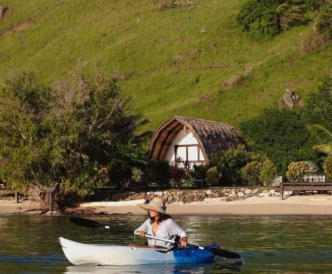 Hotelli Komodo Resort