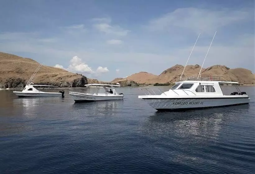 Hotelli Komodo Resort