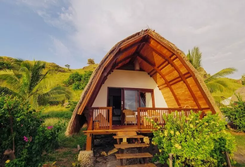 Hotelli Komodo Resort