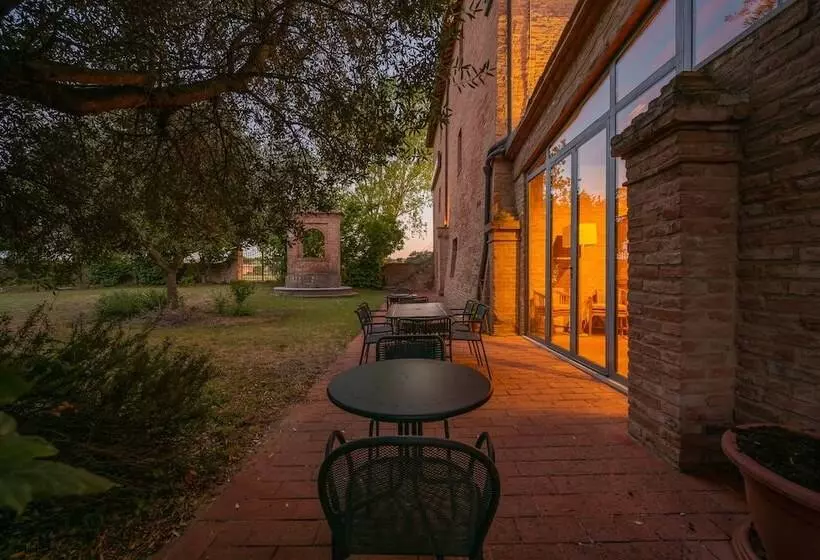 ホテル More Di Cuna