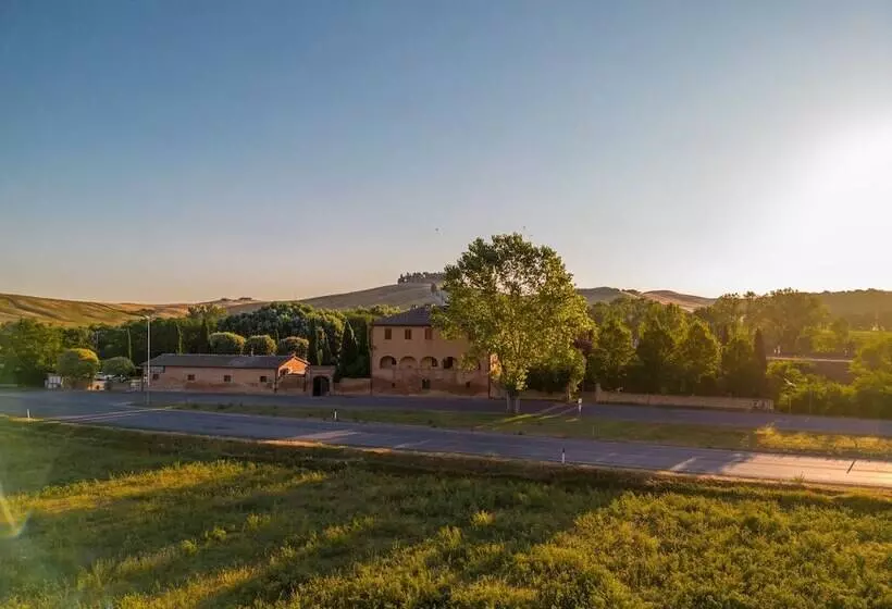 ホテル More Di Cuna