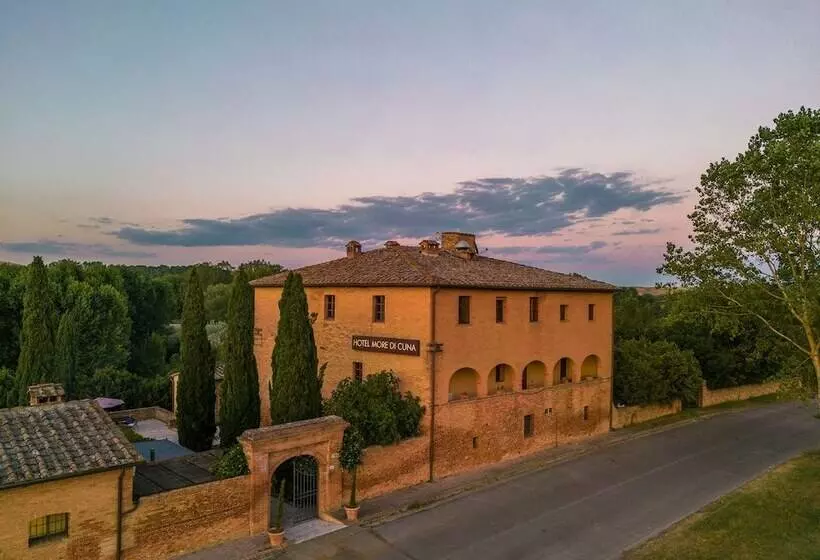 ホテル More Di Cuna