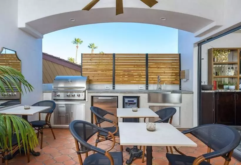 Hotelli North Beach Villa