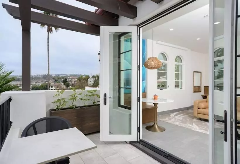 Hotelli North Beach Villa