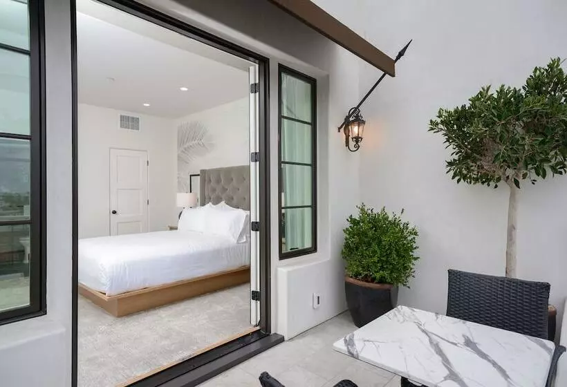 Hotelli North Beach Villa