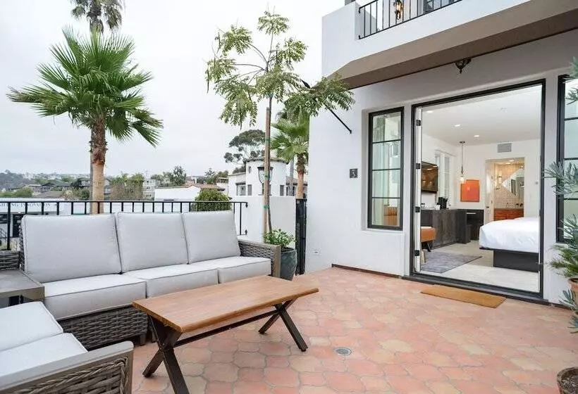 Hotelli North Beach Villa