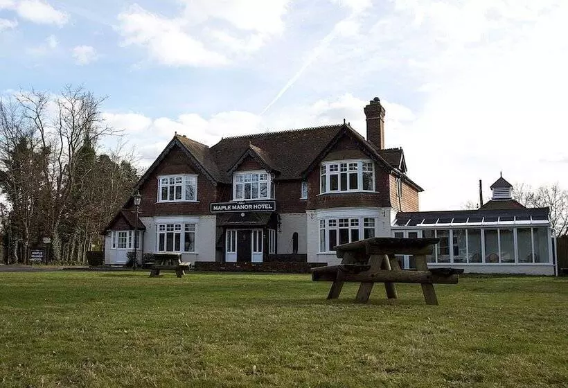 Hotelli Maple Manor
