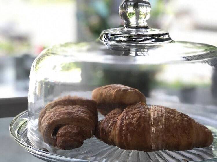 فندق Maple Manor