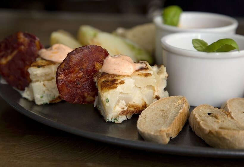 فندق Maple Manor