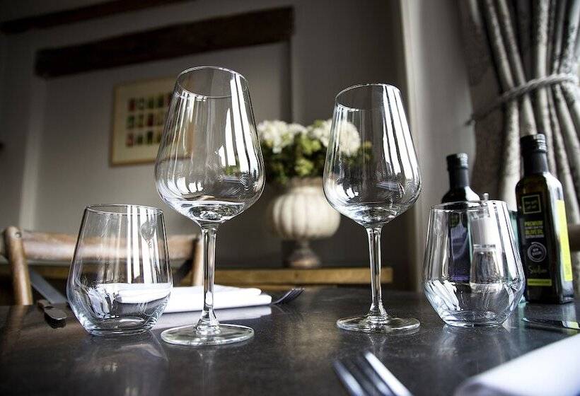 فندق Maple Manor