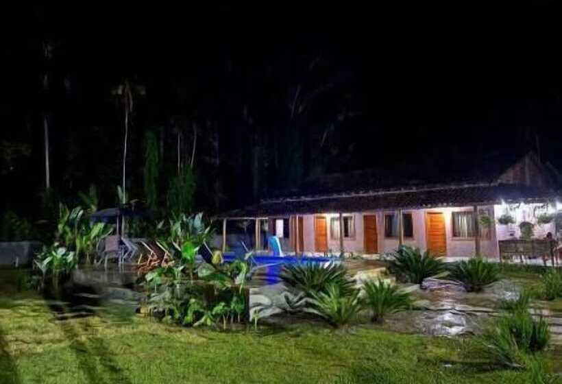 Hotel Vila Noah Pousada