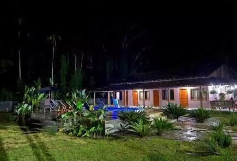 هتل Vila Noah Pousada
