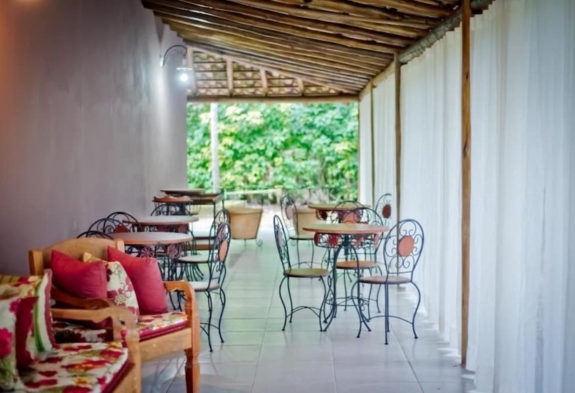 Hotel Vila Noah Pousada