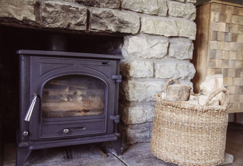 Kestrel Cottage In Castle Ashby