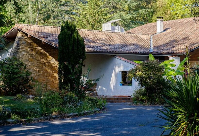 پانسیون Parc De L Aiguade