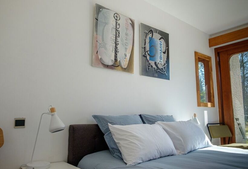 پانسیون Parc De L Aiguade