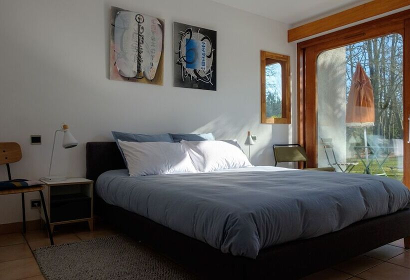 پانسیون Parc De L Aiguade