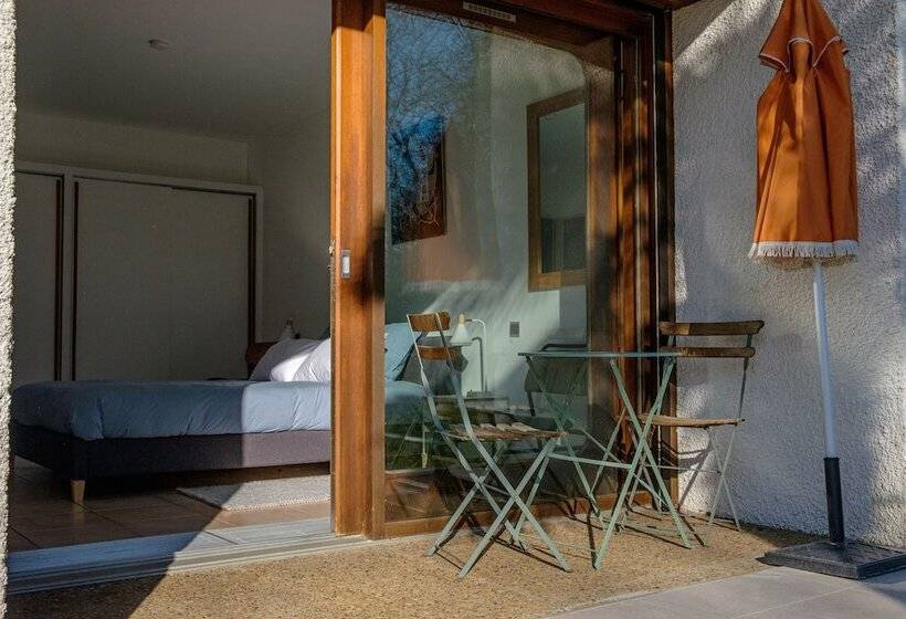 پانسیون Parc De L Aiguade