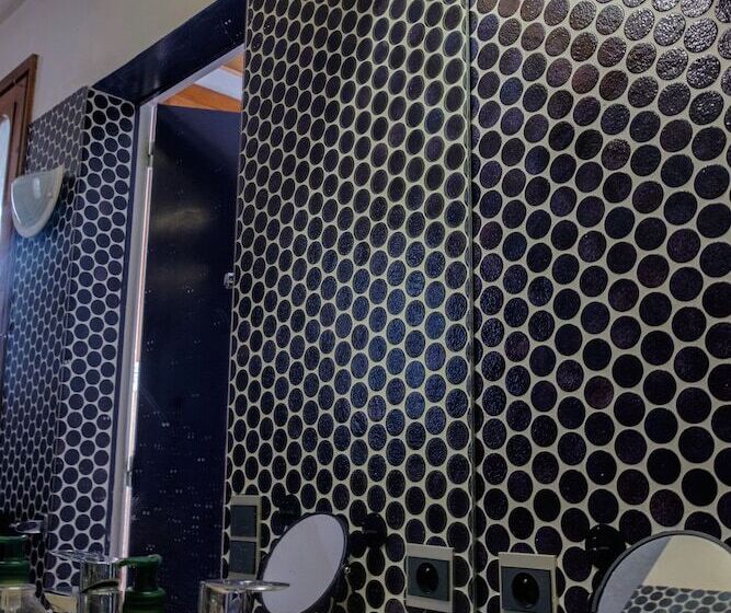 پانسیون Parc De L Aiguade