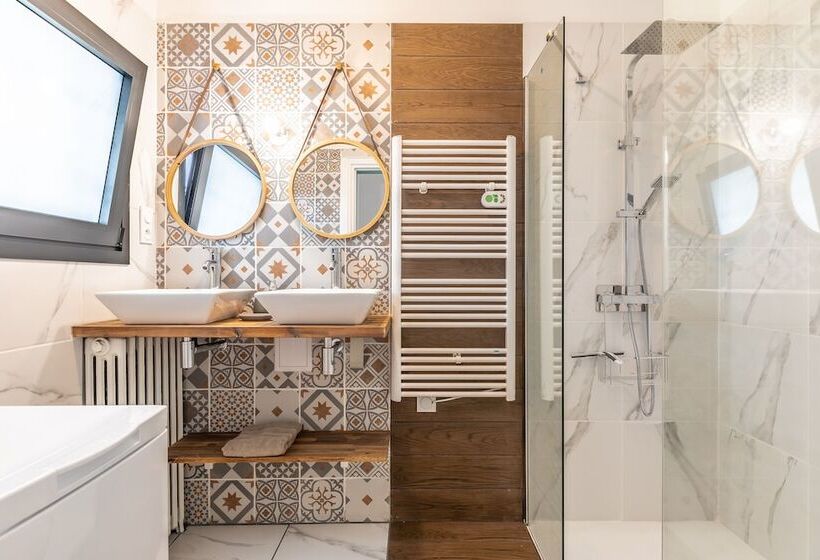 Резиденция Arena Premium