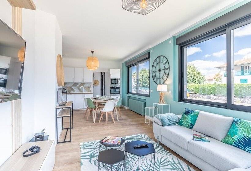 Резиденция Arena Premium