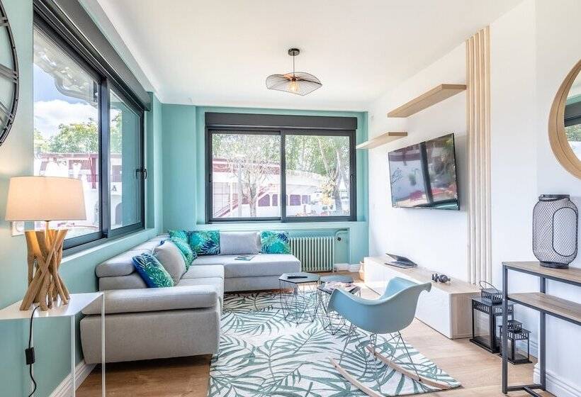 Резиденция Arena Premium