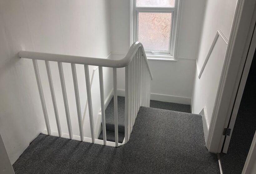 Резиденция Jarrow,tyneside Ideal For Contractors Park Free