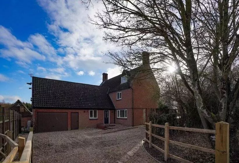 Unique 5bd Farm House Perfect For Relaxing