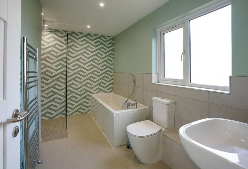 Unique 5bd Farm House Perfect For Relaxing