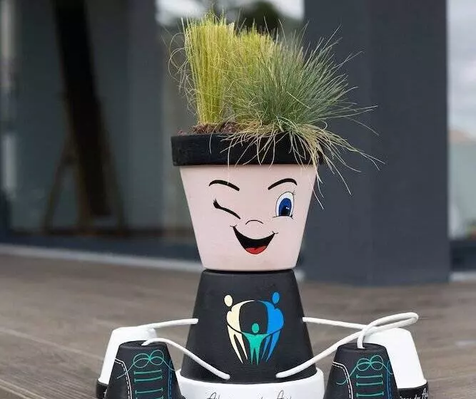 Abraços Dos Avós   Casas De Aldeia