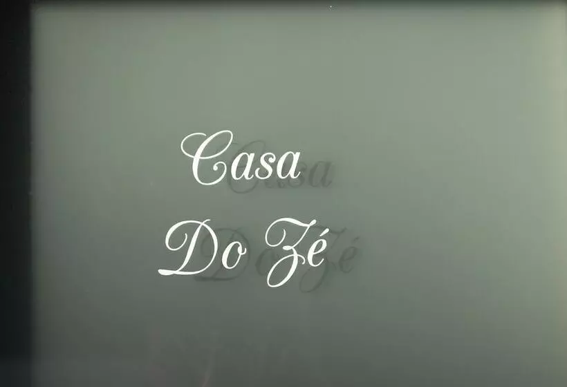 Abraços Dos Avós   Casas De Aldeia