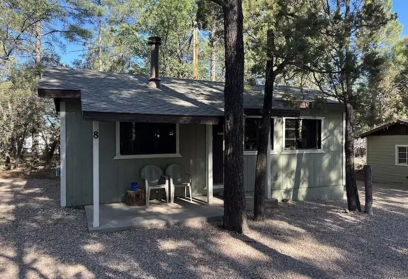 Hidden Rest Cabins And Resort