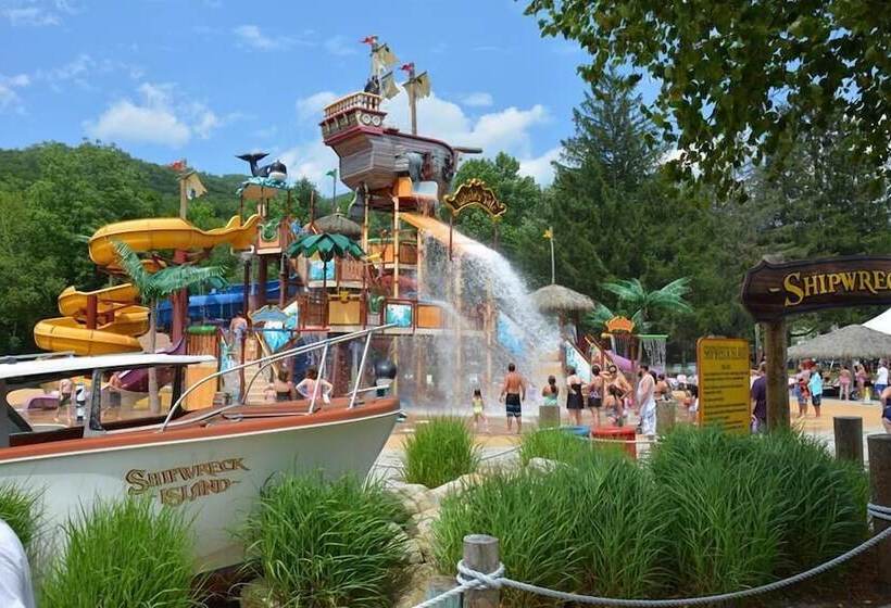 בית מלון כפרי Hampton Inn Lincoln White Mountains