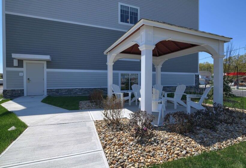 בית מלון כפרי Hampton Inn Lincoln White Mountains