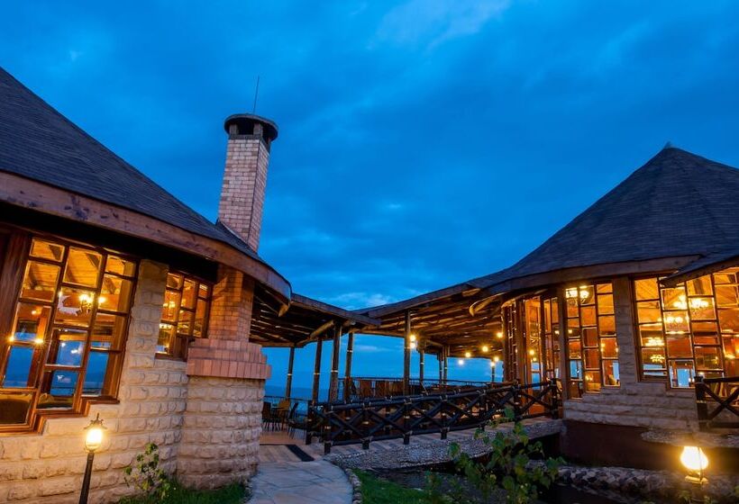 هتل Lake Nakuru Sopa Lodge