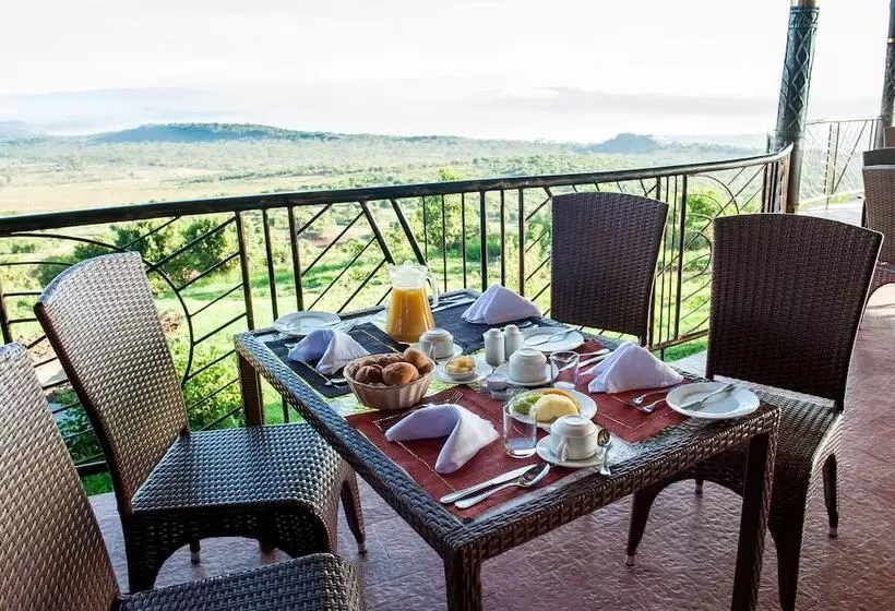 هتل Lake Nakuru Sopa Lodge