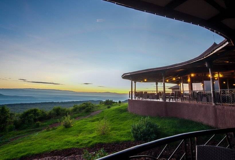 هتل Lake Nakuru Sopa Lodge