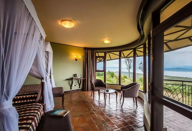 هتل Lake Nakuru Sopa Lodge