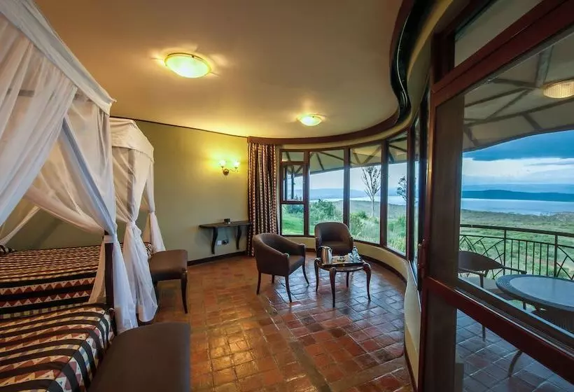 هتل Lake Nakuru Sopa Lodge