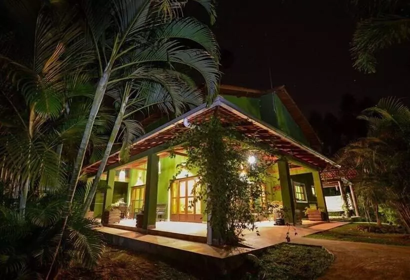 ホテル Pousada Recanto Indaiá