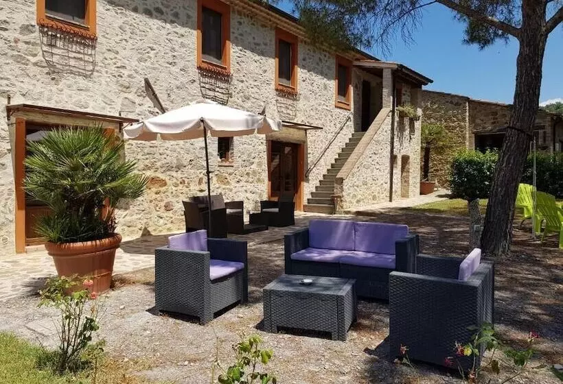 Maaseutuhotelli Tenuta Di Maro