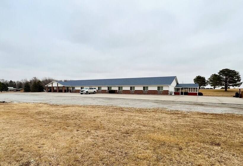 酒店 The Trail Inn   Sutton, Nebraska   Us 6 Hwy