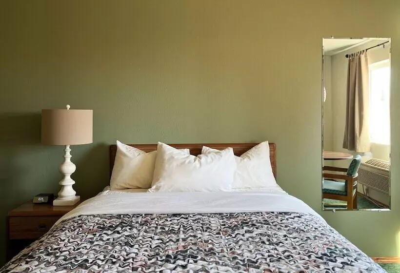 Hotelli The Trail Inn   Sutton, Nebraska   Us 6 Hwy