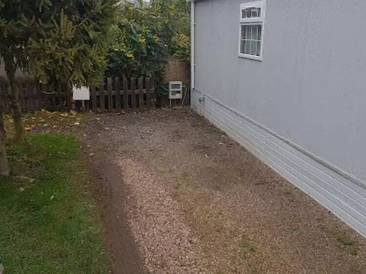 Lovely 2 Bed Chalet At Robinhood Retreat Free Park