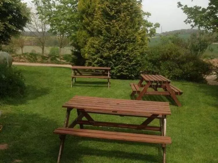 Lovely 2 Bed Chalet At Robinhood Retreat Free Park