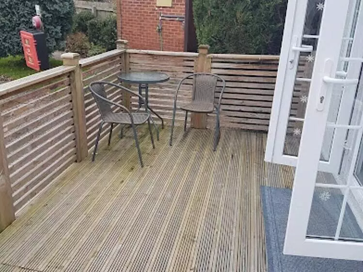 Lovely 2 Bed Chalet At Robinhood Retreat Free Park